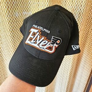 Philadelphia Flyers hat L - XL